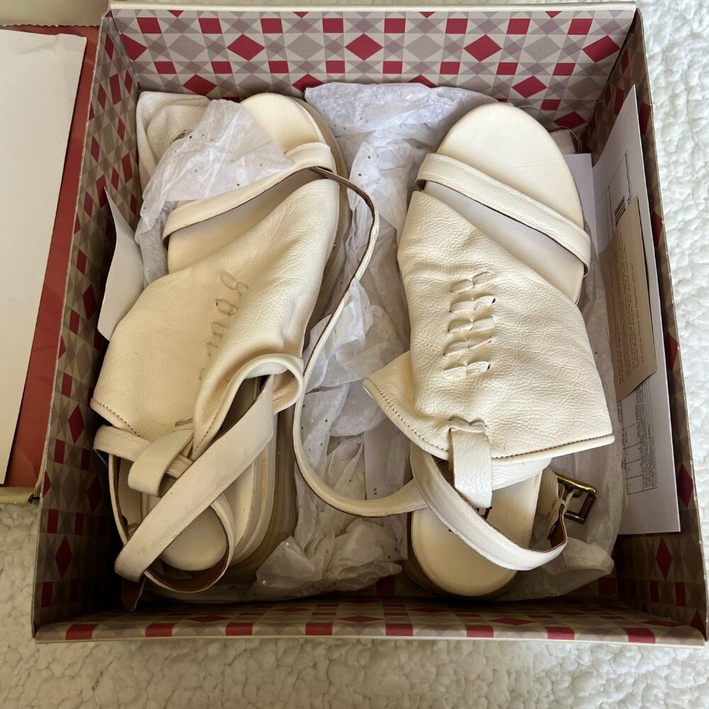 NWT A.S. 98 White Sandals Size 40 (EUR) - Picture 2 of 9